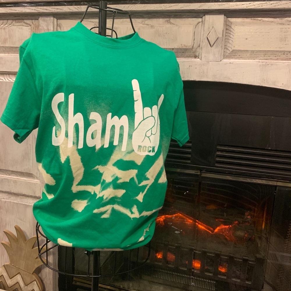 Shamrock Graphic tee
